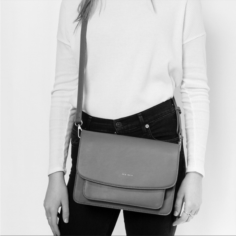 Classic Crossbody Bag Black